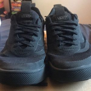 Mono Black Vans UltraRanges